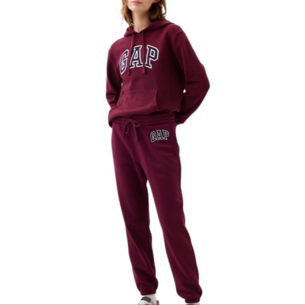 NEW Women’s GAP Sweatsuit Matching Set BUNDLE (Hoodie + Sweatpants) NWT